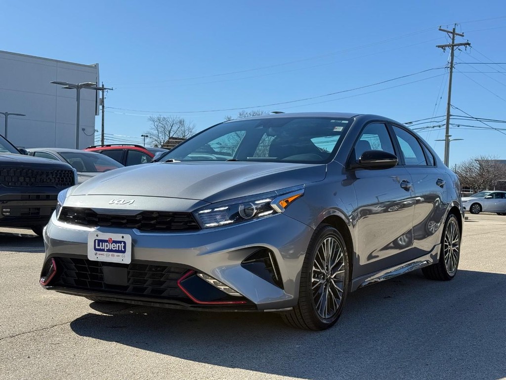 Kia Forte Vehicle Full-screen Gallery Image 07