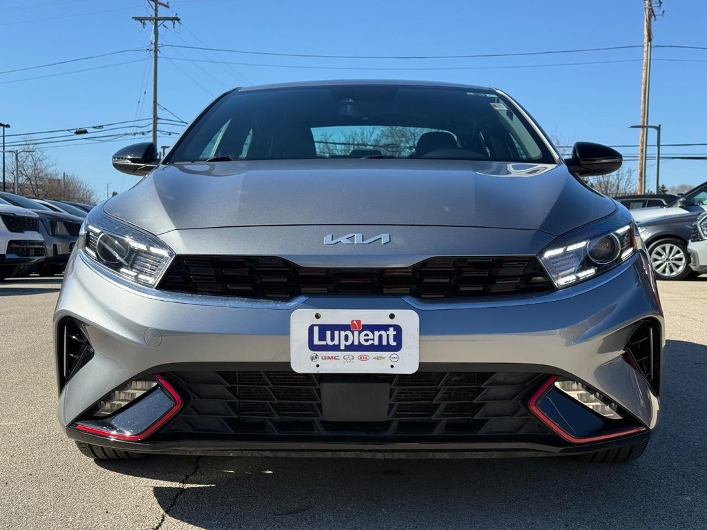 Kia Forte Vehicle Full-screen Gallery Image 08