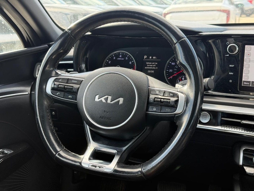 Kia K5 Vehicle Full-screen Gallery Image 14
