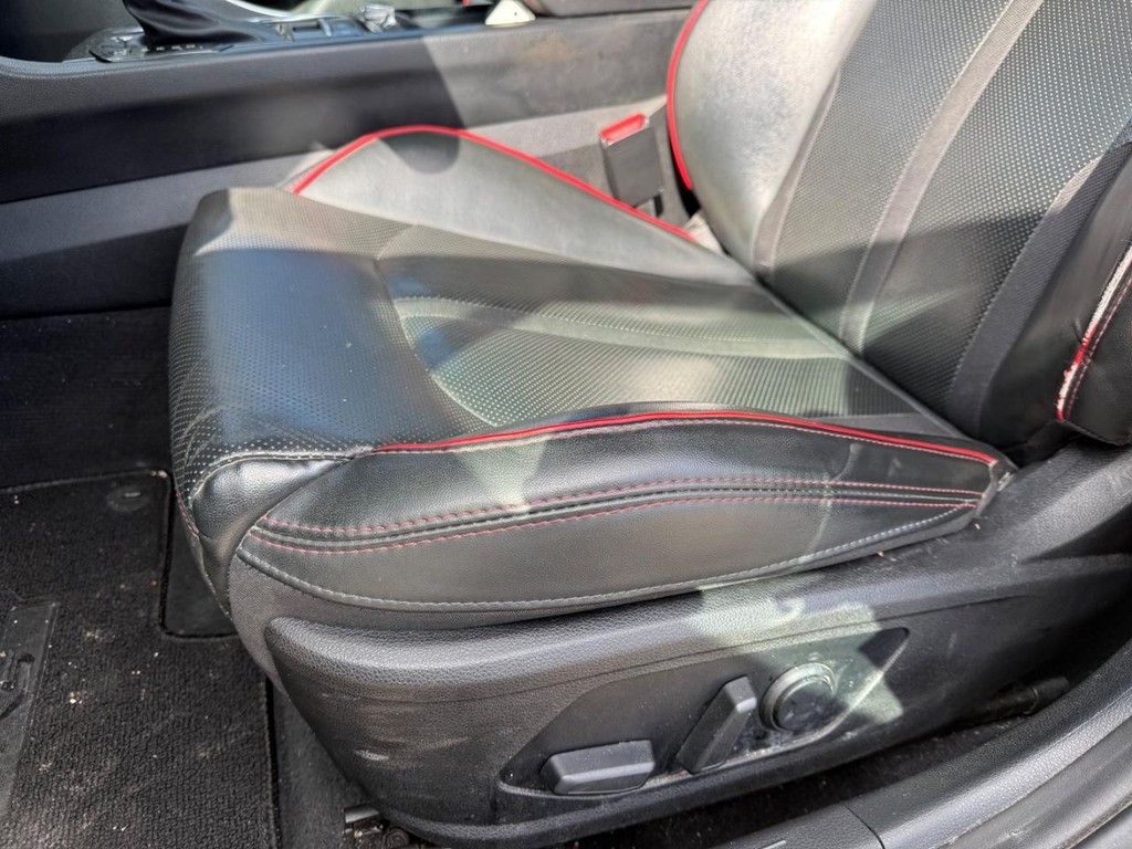 Kia K5 Vehicle Full-screen Gallery Image 23