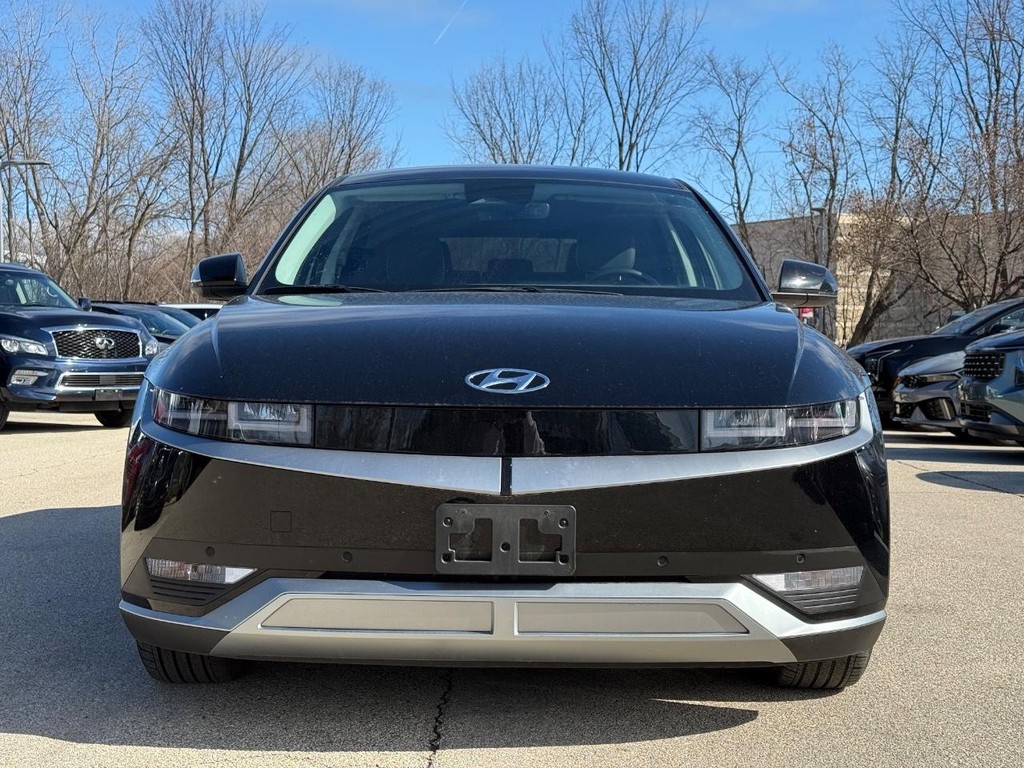 Hyundai IONIQ 5 Vehicle Full-screen Gallery Image 08