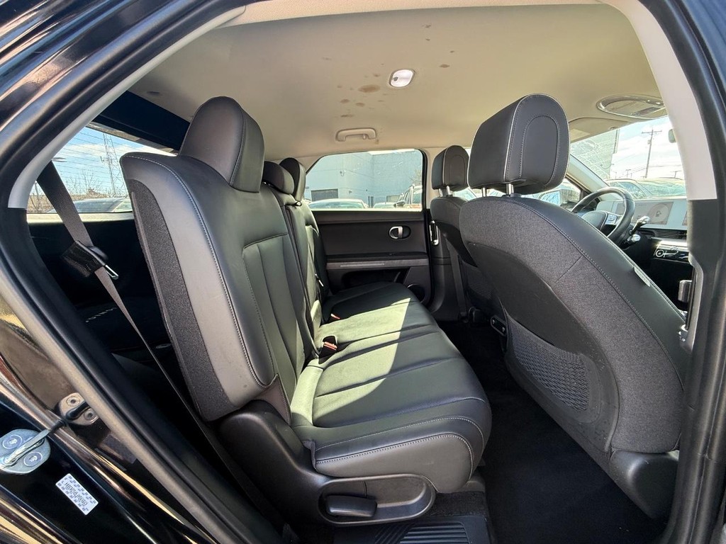 Hyundai IONIQ 5 Vehicle Full-screen Gallery Image 11