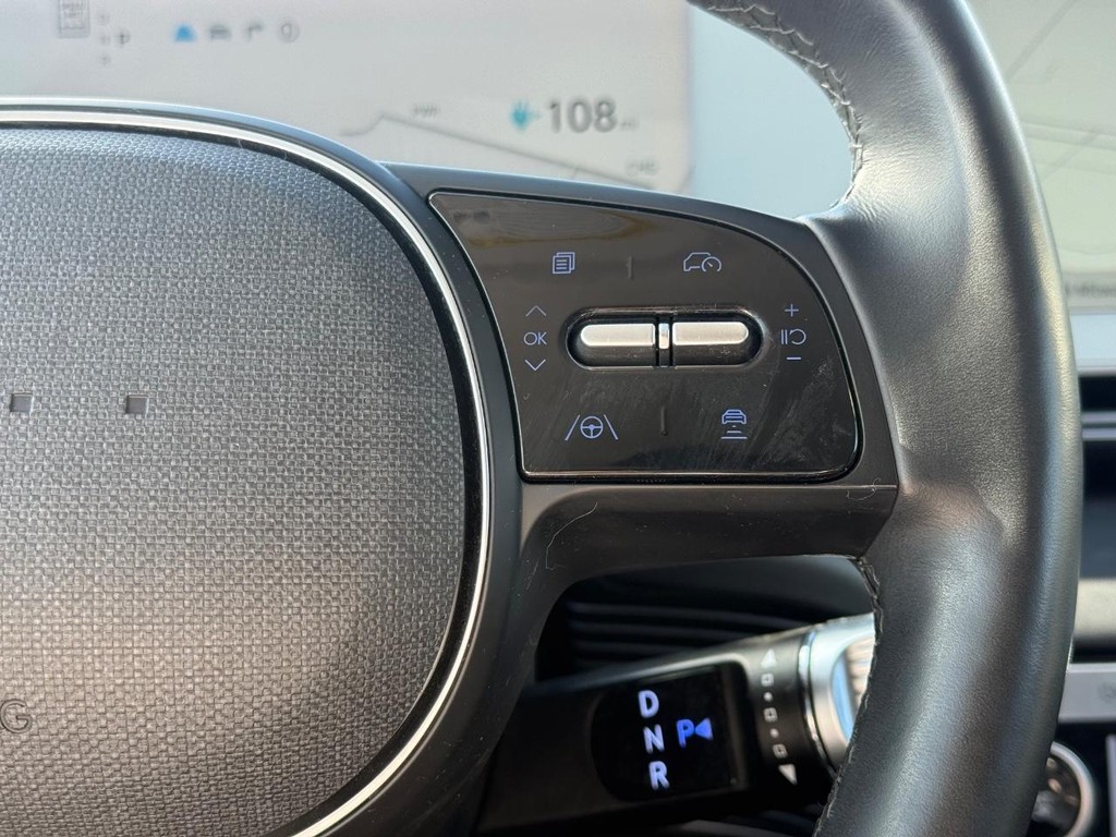 Hyundai IONIQ 5 Vehicle Full-screen Gallery Image 15