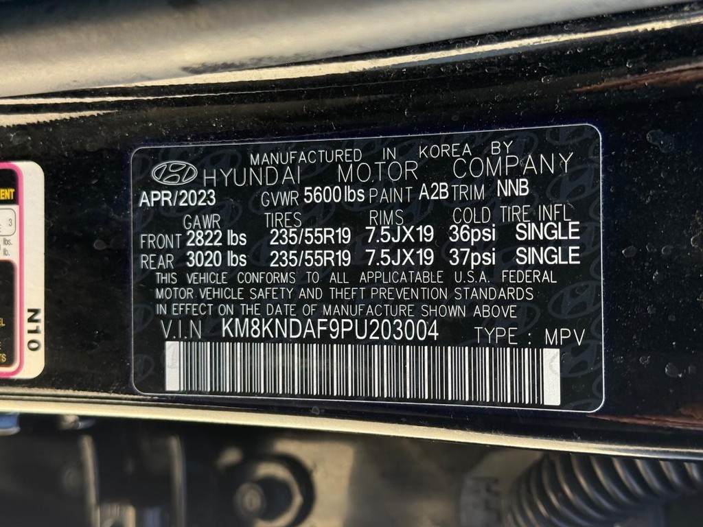 Hyundai IONIQ 5 Vehicle Full-screen Gallery Image 24