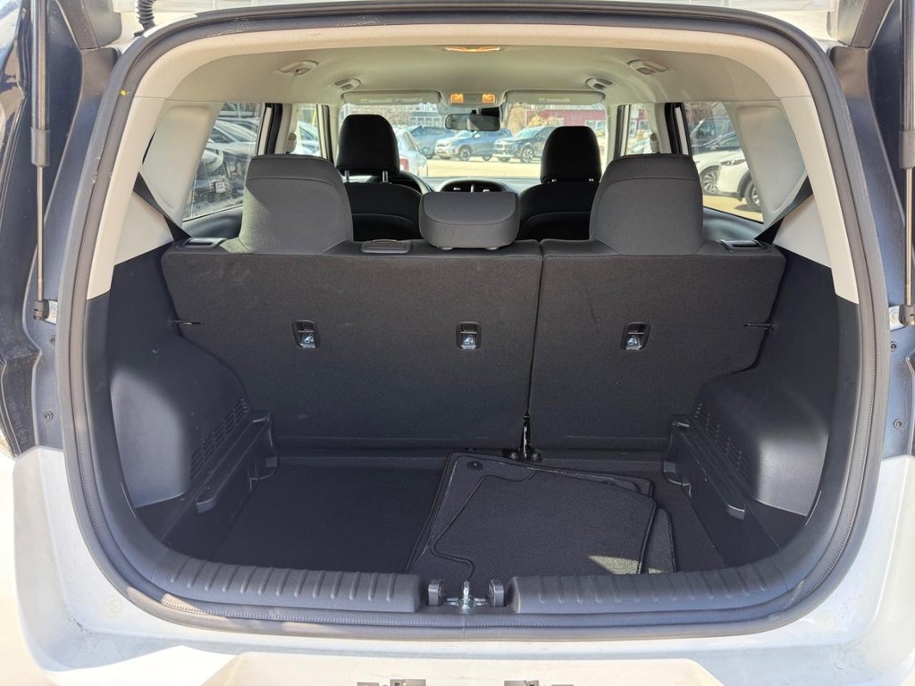 Kia Soul Vehicle Full-screen Gallery Image 05