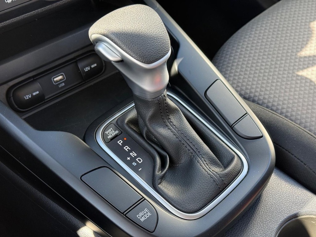 Kia Soul Vehicle Full-screen Gallery Image 18