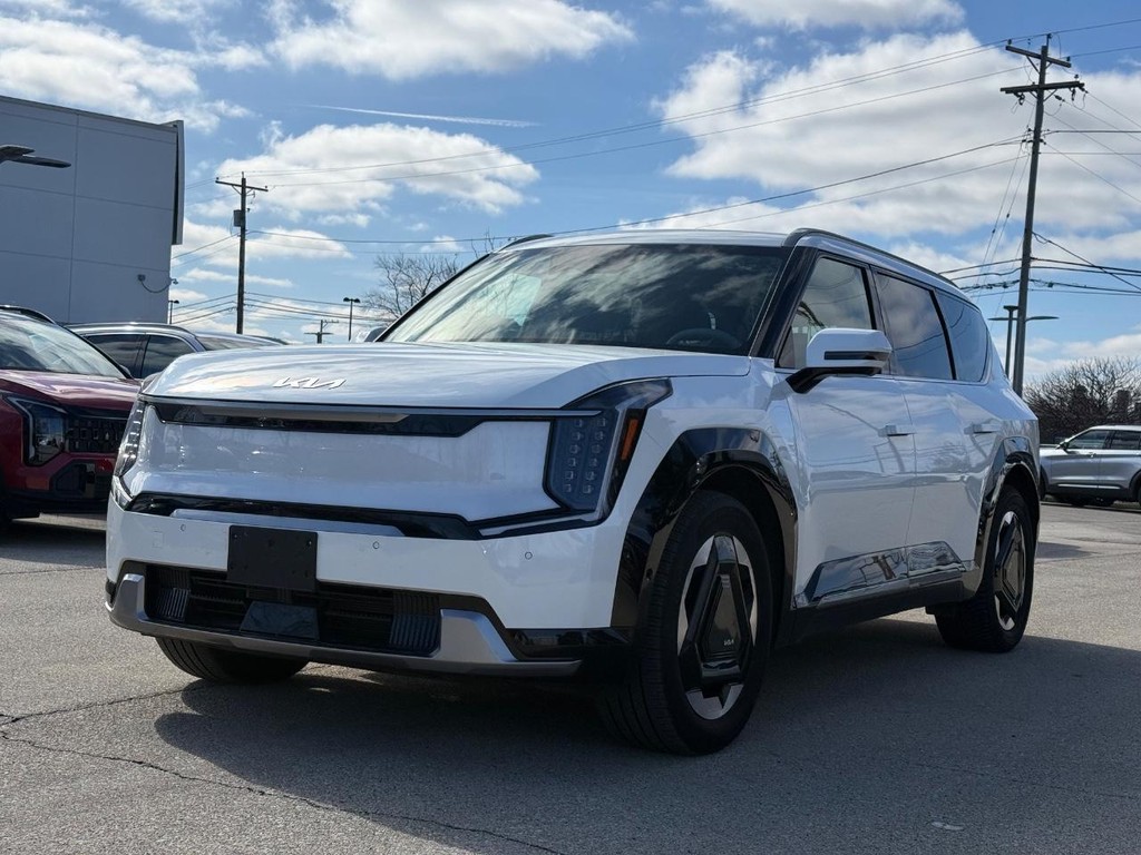 Kia EV9 Vehicle Full-screen Gallery Image 07