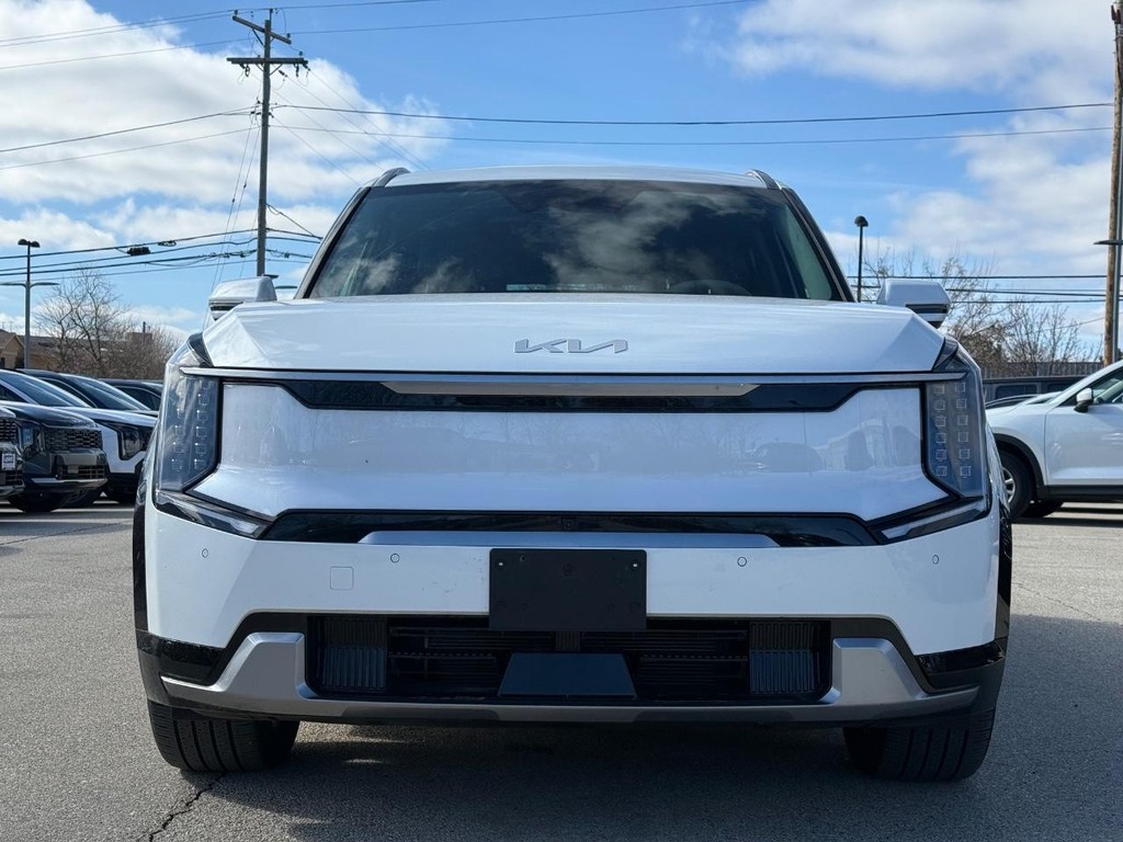 Kia EV9 Vehicle Full-screen Gallery Image 08