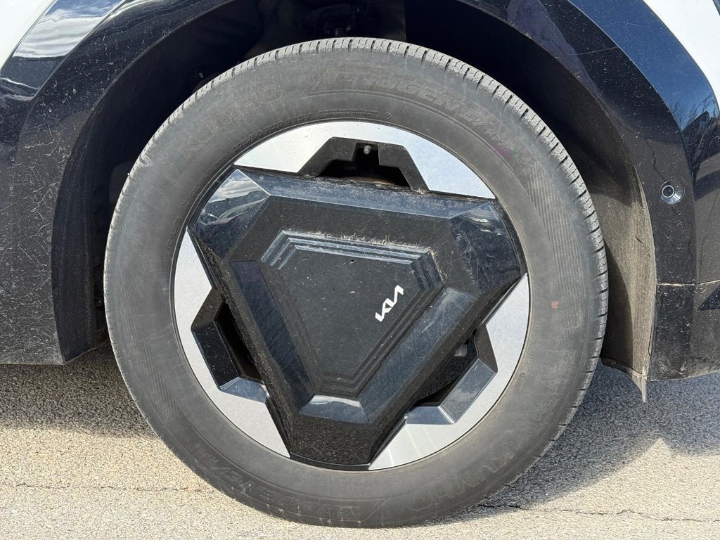 Kia EV9 Vehicle Full-screen Gallery Image 09