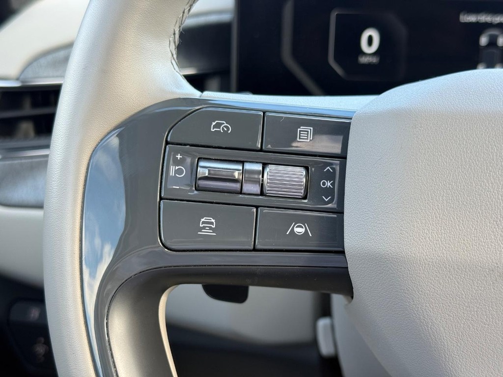 Kia EV9 Vehicle Full-screen Gallery Image 17