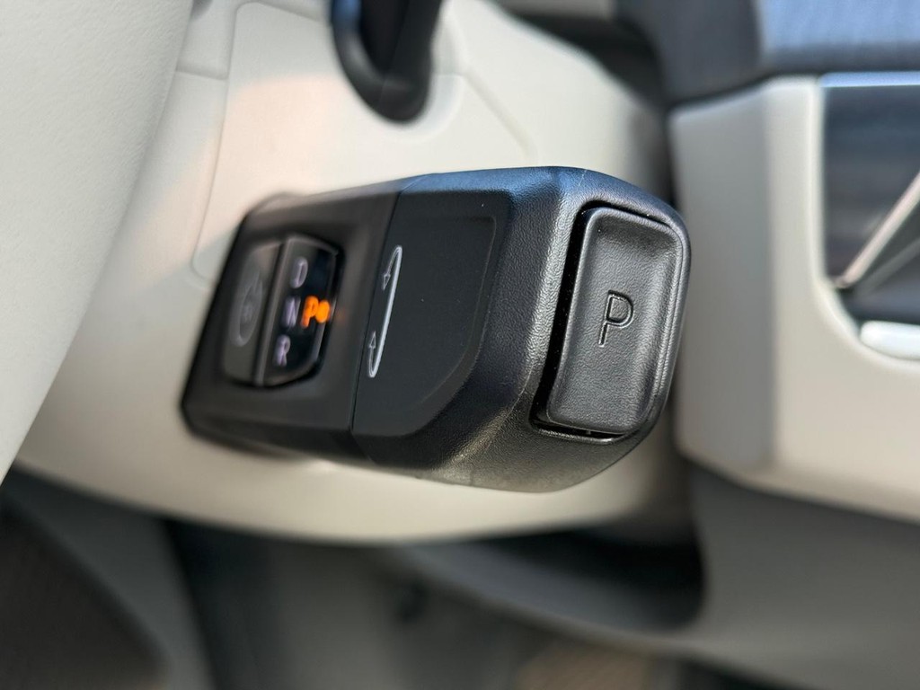 Kia EV9 Vehicle Full-screen Gallery Image 21