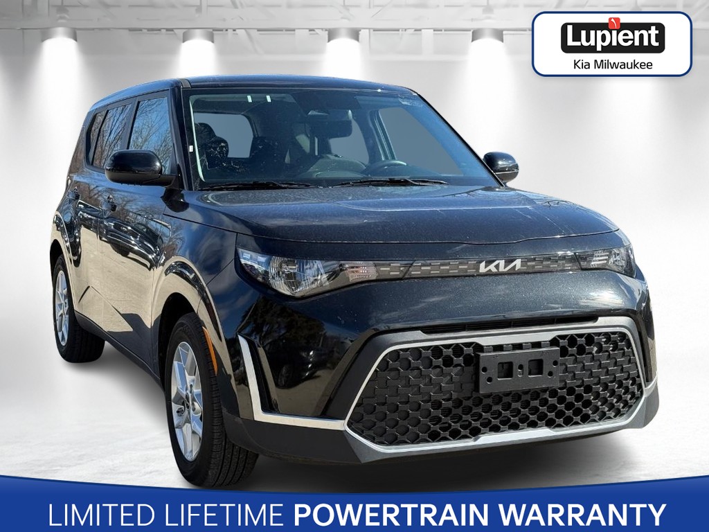 Kia Soul Vehicle Full-screen Gallery Image 01