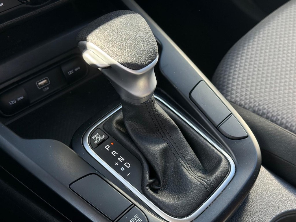 Kia Soul Vehicle Full-screen Gallery Image 18