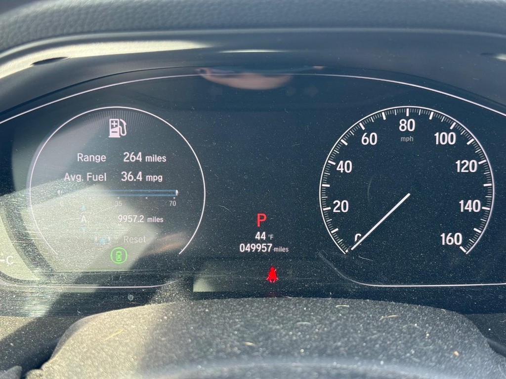 Honda Accord Sedan Vehicle Full-screen Gallery Image 20