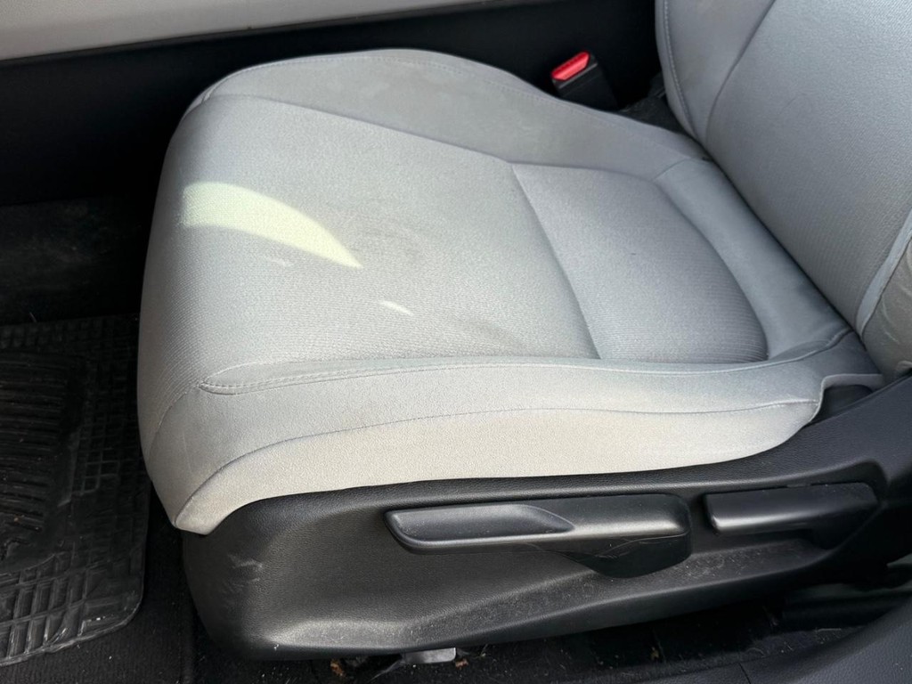 Honda Accord Sedan Vehicle Full-screen Gallery Image 23