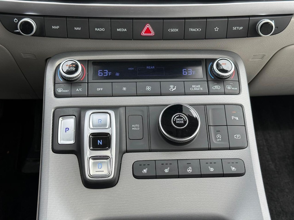 Hyundai Palisade Vehicle Full-screen Gallery Image 21