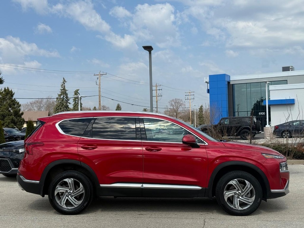 Hyundai Santa Fe Vehicle Full-screen Gallery Image 02