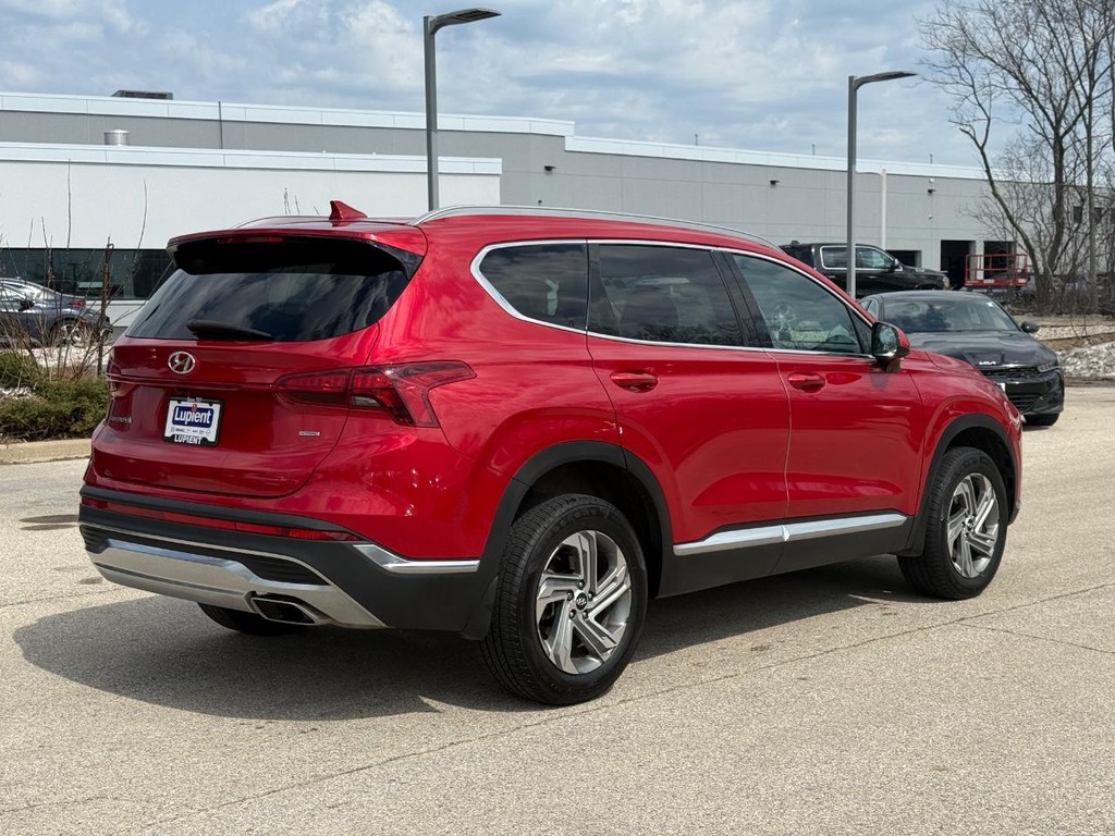 Hyundai Santa Fe Vehicle Full-screen Gallery Image 03