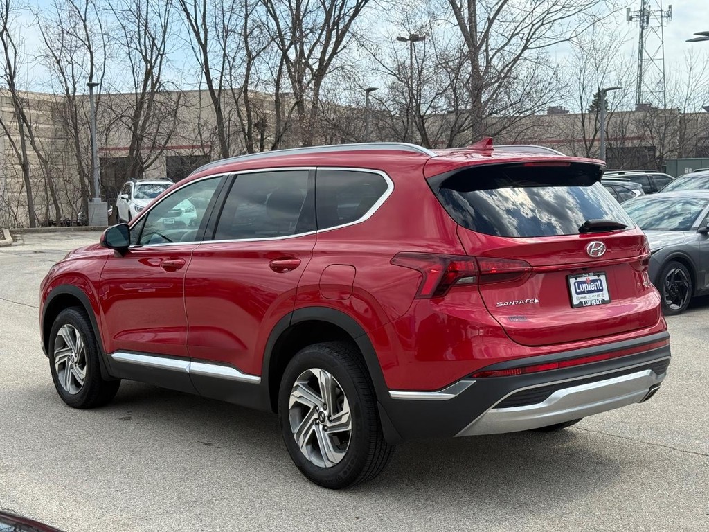 Hyundai Santa Fe Vehicle Full-screen Gallery Image 06