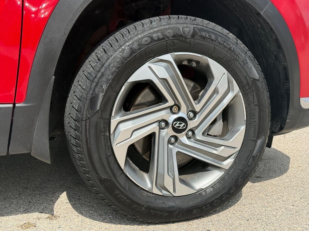 Hyundai Santa Fe Vehicle Full-screen Gallery Image 09