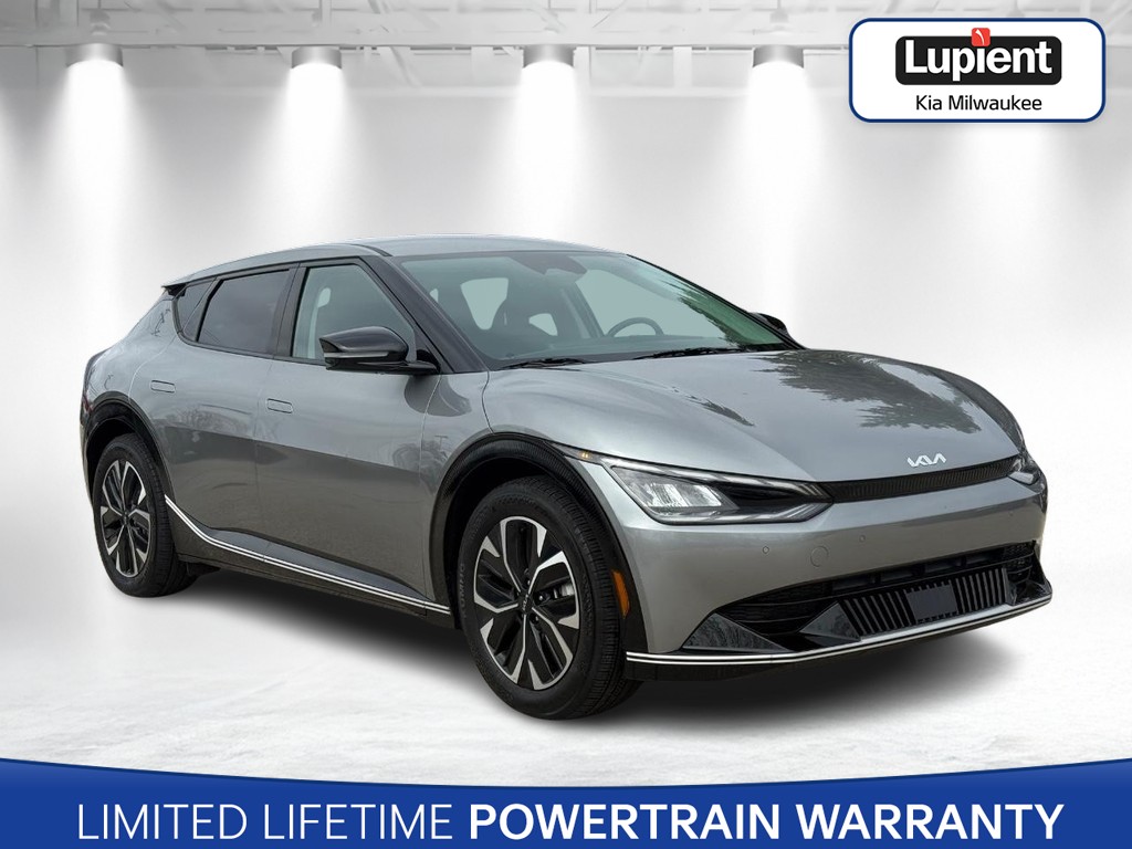 Kia EV6 Vehicle Full-screen Gallery Image 01