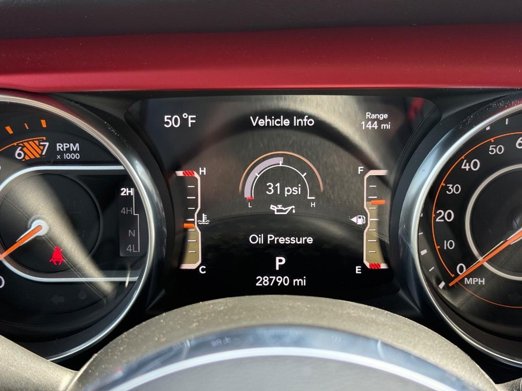 Jeep Wrangler Vehicle Full-screen Gallery Image 23