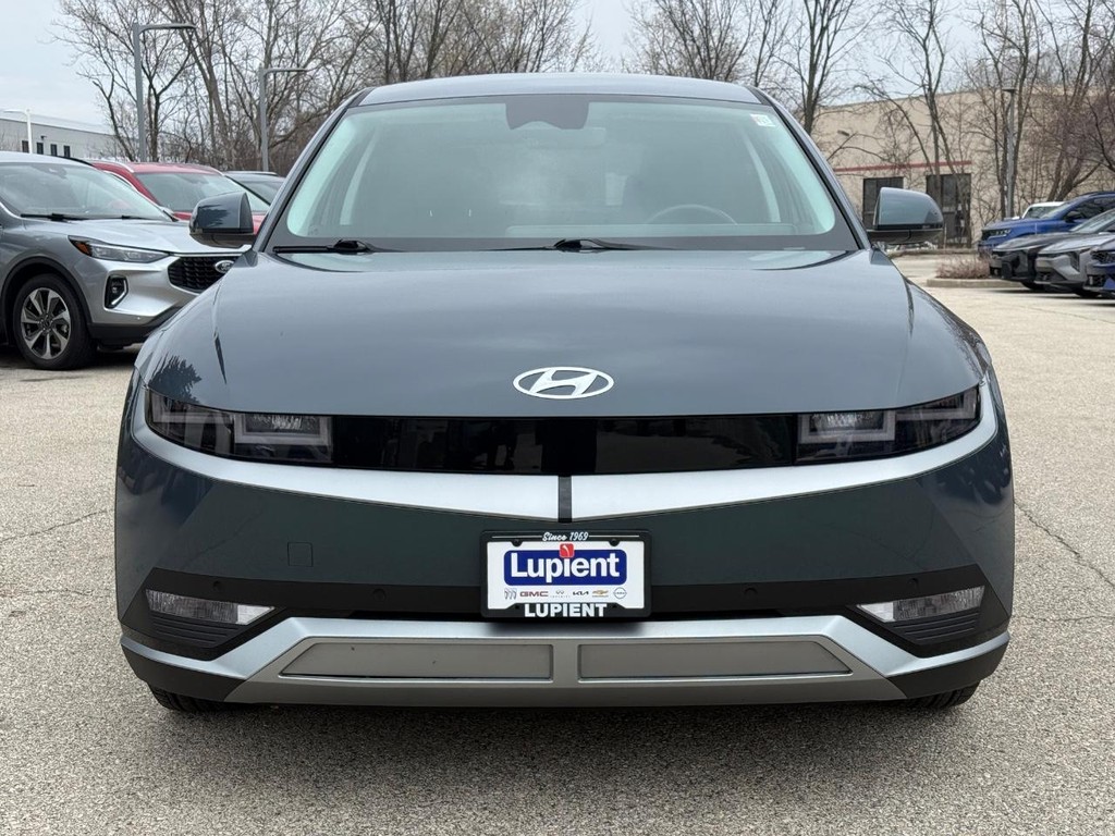 Hyundai IONIQ 5 Vehicle Full-screen Gallery Image 08