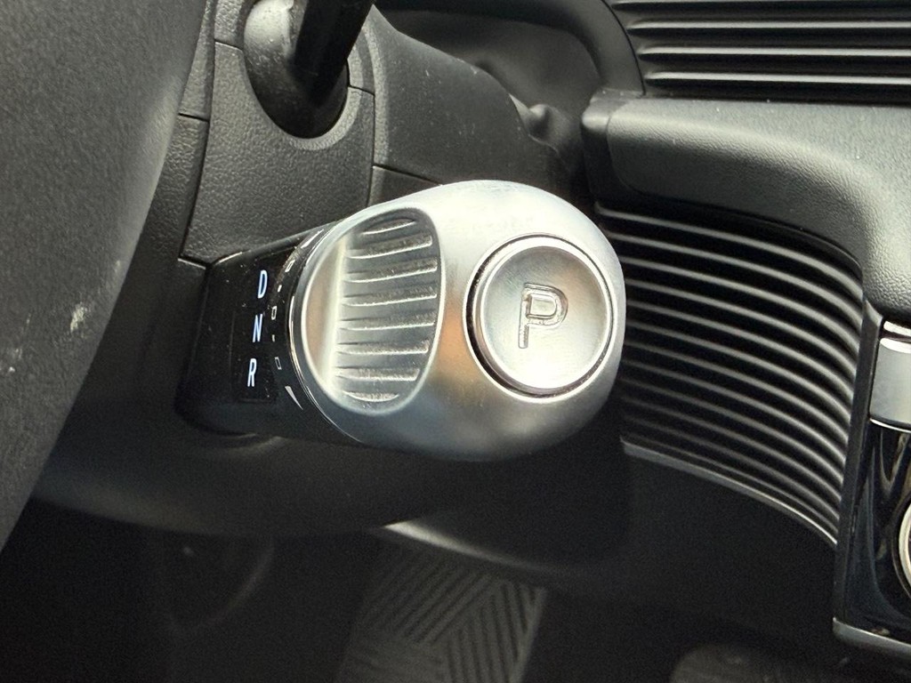 Hyundai IONIQ 5 Vehicle Full-screen Gallery Image 17