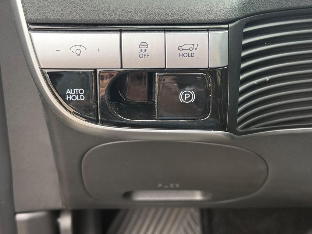 Hyundai IONIQ 5 Vehicle Full-screen Gallery Image 22