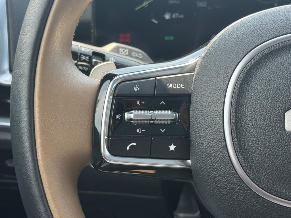 Kia Sorento Vehicle Full-screen Gallery Image 16