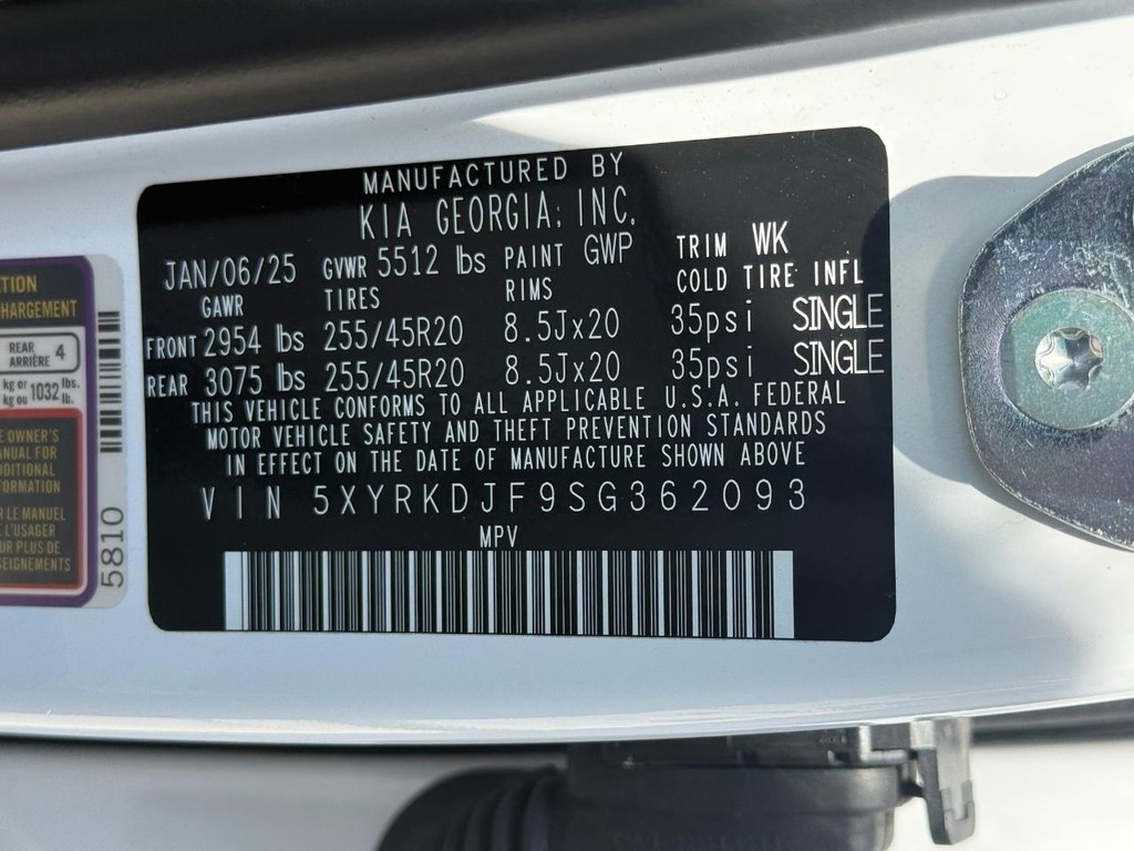 Kia Sorento Vehicle Full-screen Gallery Image 27