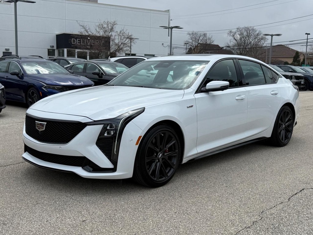 Cadillac CT5-V Vehicle Full-screen Gallery Image 07