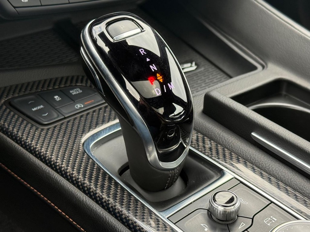 Cadillac CT5-V Vehicle Full-screen Gallery Image 20