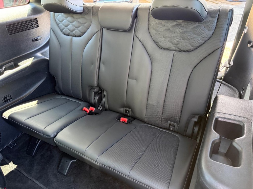 Hyundai Palisade Vehicle Full-screen Gallery Image 07
