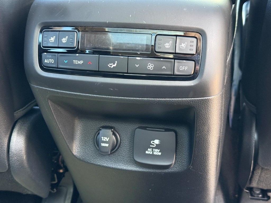 Hyundai Palisade Vehicle Full-screen Gallery Image 13