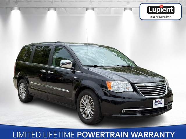 more details - chrysler town & country