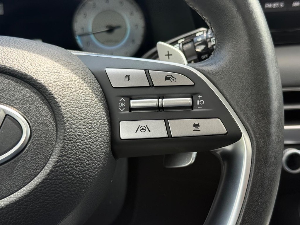 Hyundai Palisade Vehicle Full-screen Gallery Image 18