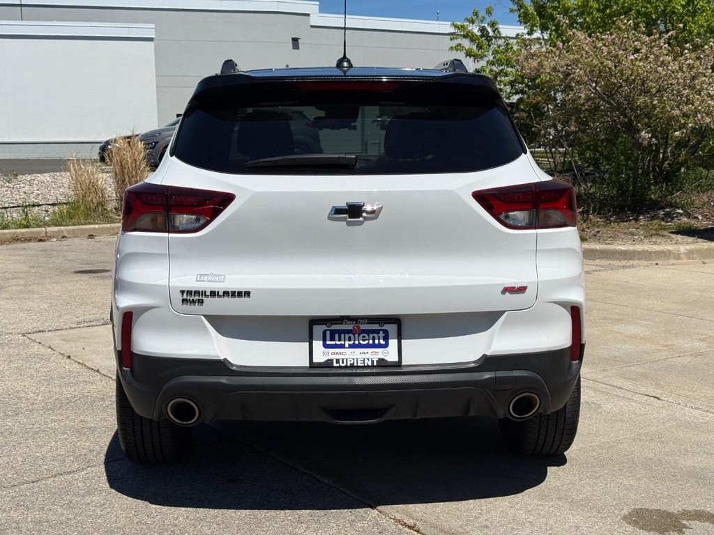 Chevrolet TrailBlazer Vehicle Full-screen Gallery Image 04