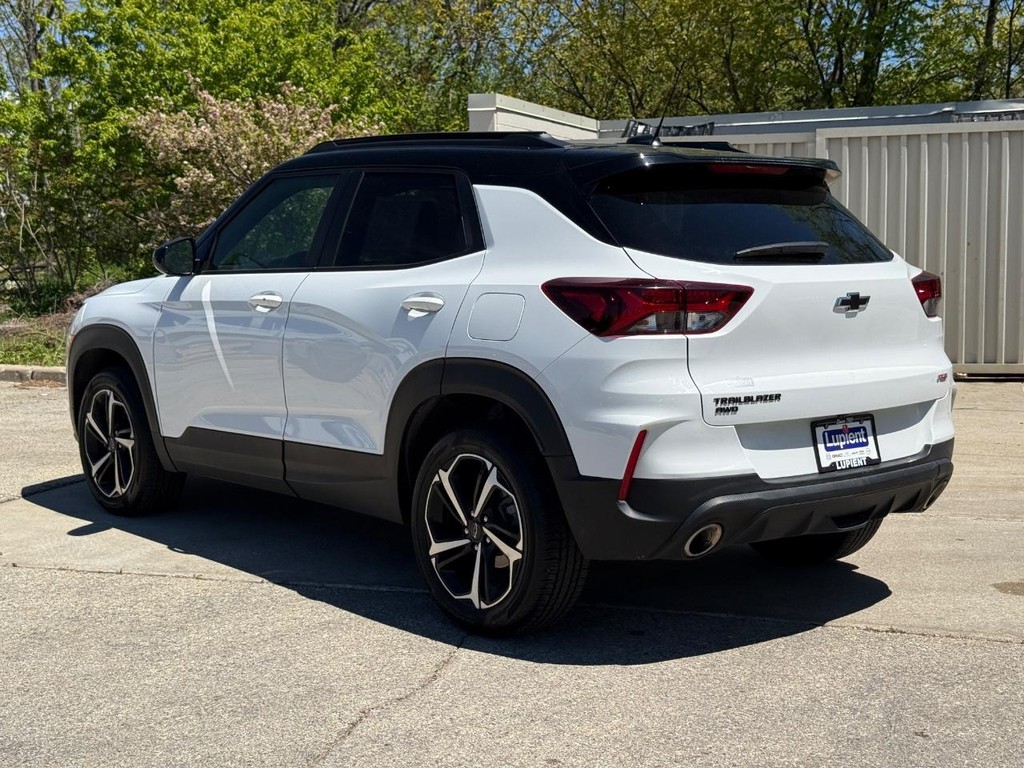 Chevrolet TrailBlazer Vehicle Full-screen Gallery Image 05
