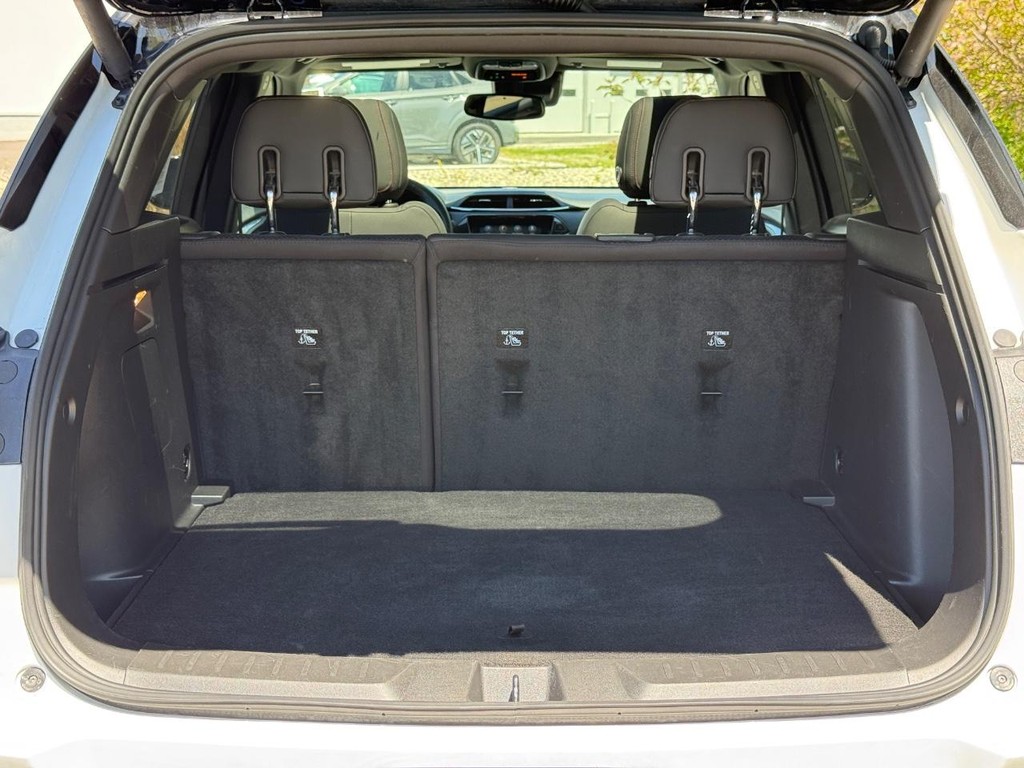 Chevrolet TrailBlazer Vehicle Full-screen Gallery Image 06