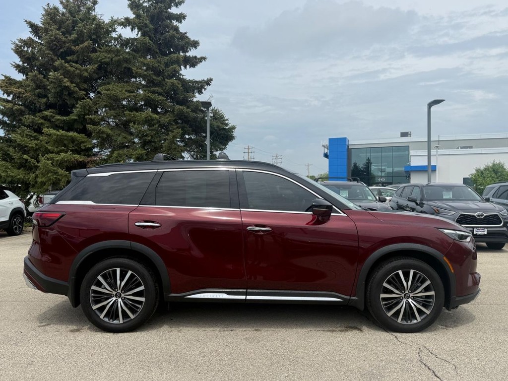 INFINITI QX60 Vehicle Full-screen Gallery Image 02