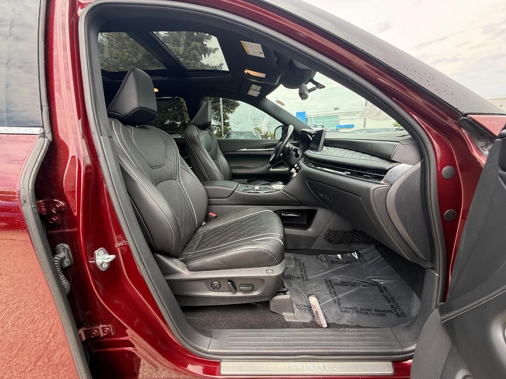 INFINITI QX60 Vehicle Full-screen Gallery Image 10