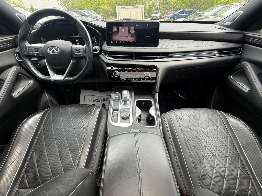 INFINITI QX60 Vehicle Full-screen Gallery Image 16