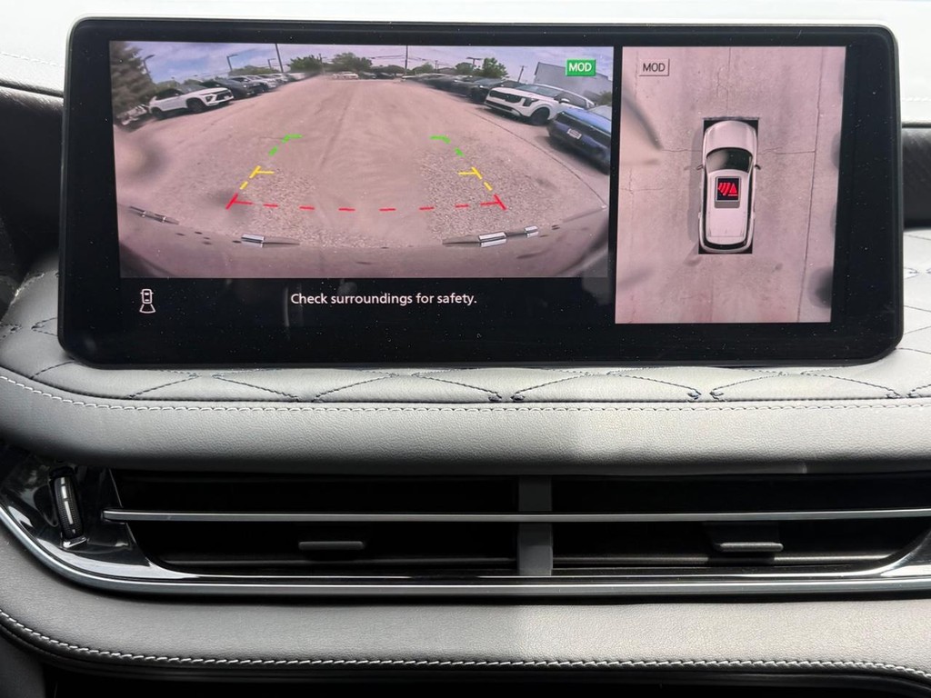INFINITI QX60 Vehicle Full-screen Gallery Image 20