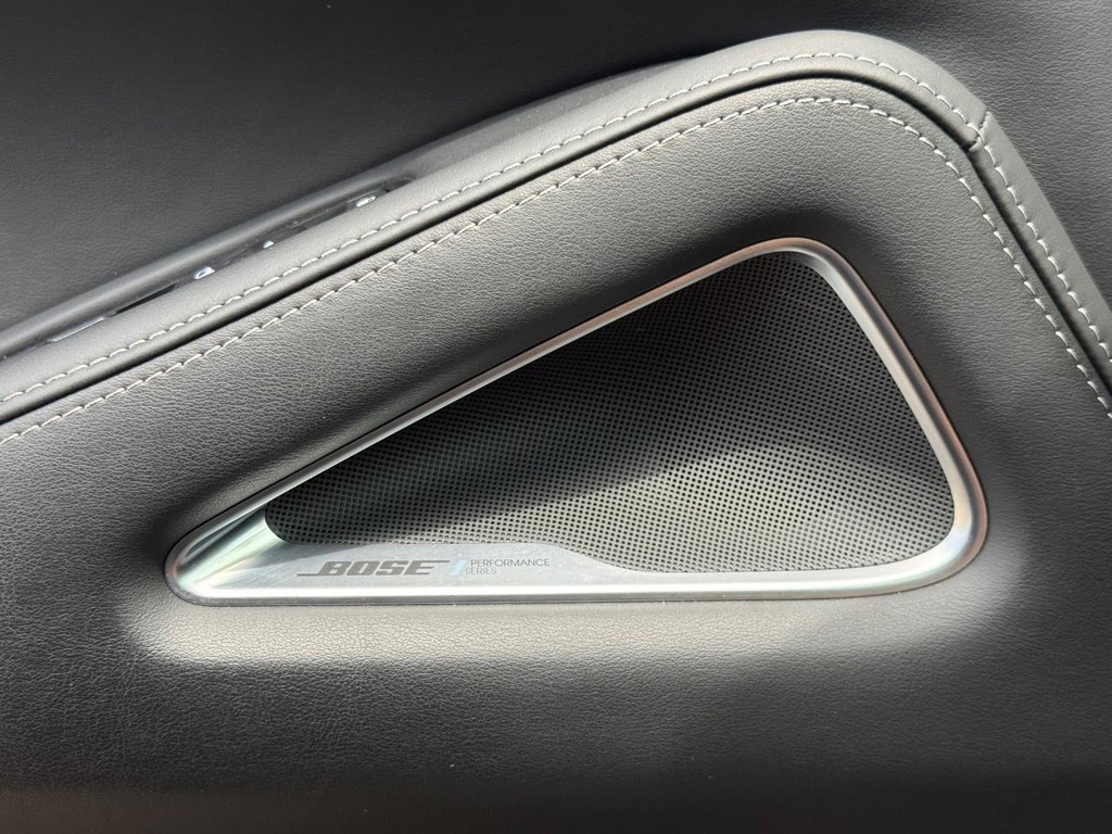 INFINITI QX60 Vehicle Full-screen Gallery Image 27