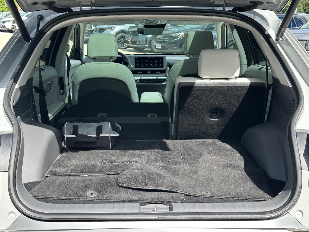 Hyundai IONIQ 5 Vehicle Full-screen Gallery Image 06