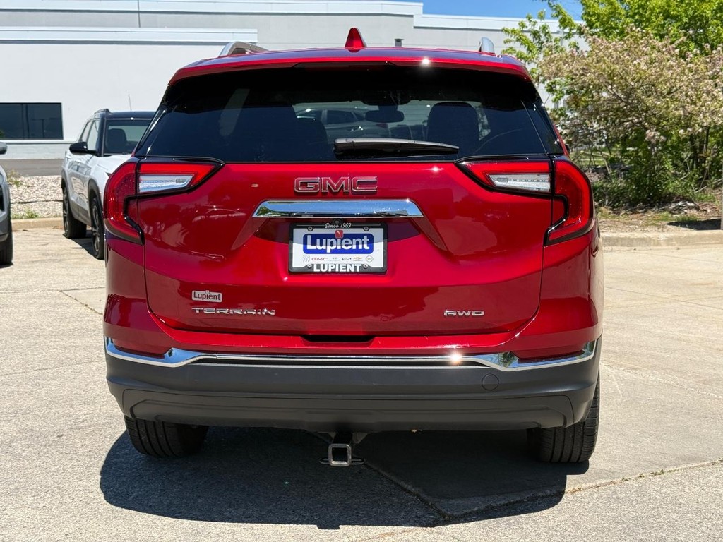 GMC Terrain Vehicle Full-screen Gallery Image 04