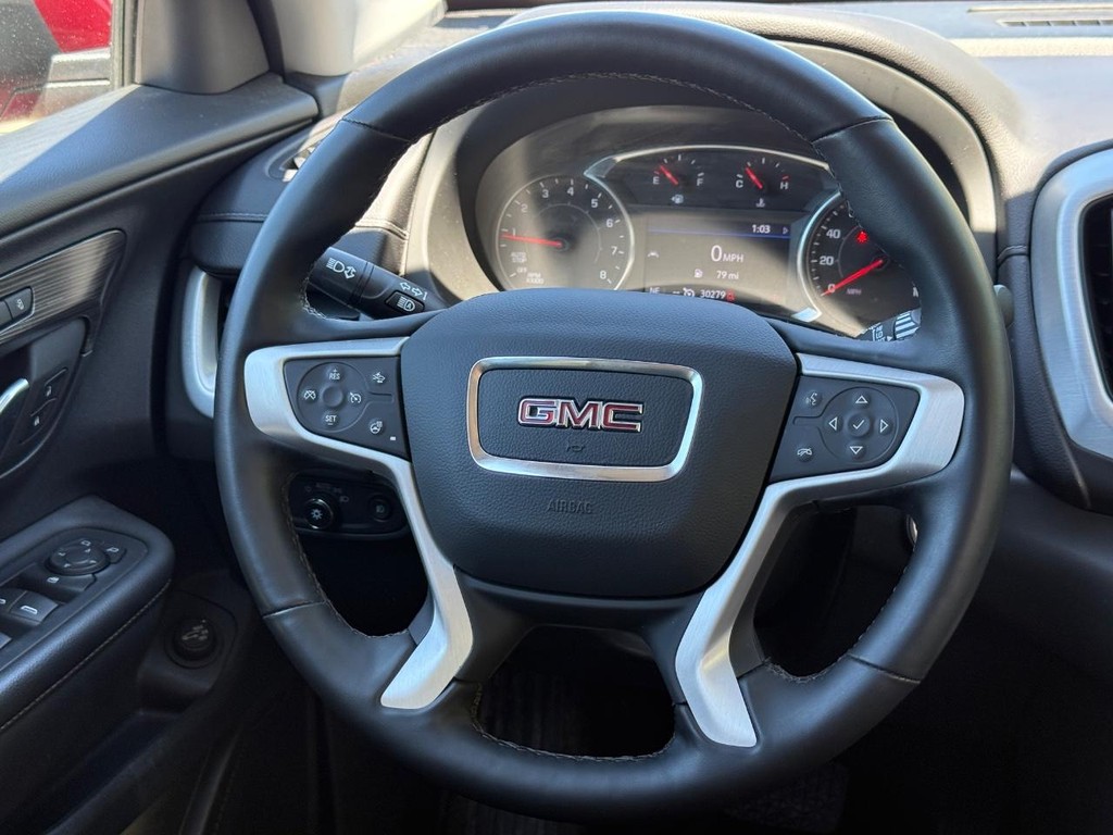 GMC Terrain Vehicle Full-screen Gallery Image 12