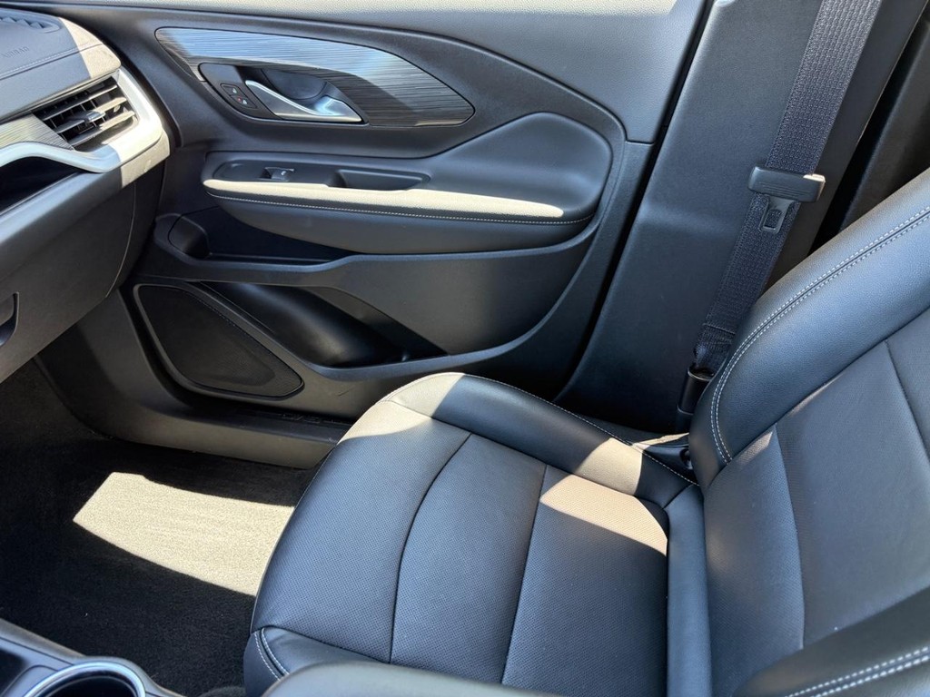 GMC Terrain Vehicle Full-screen Gallery Image 21