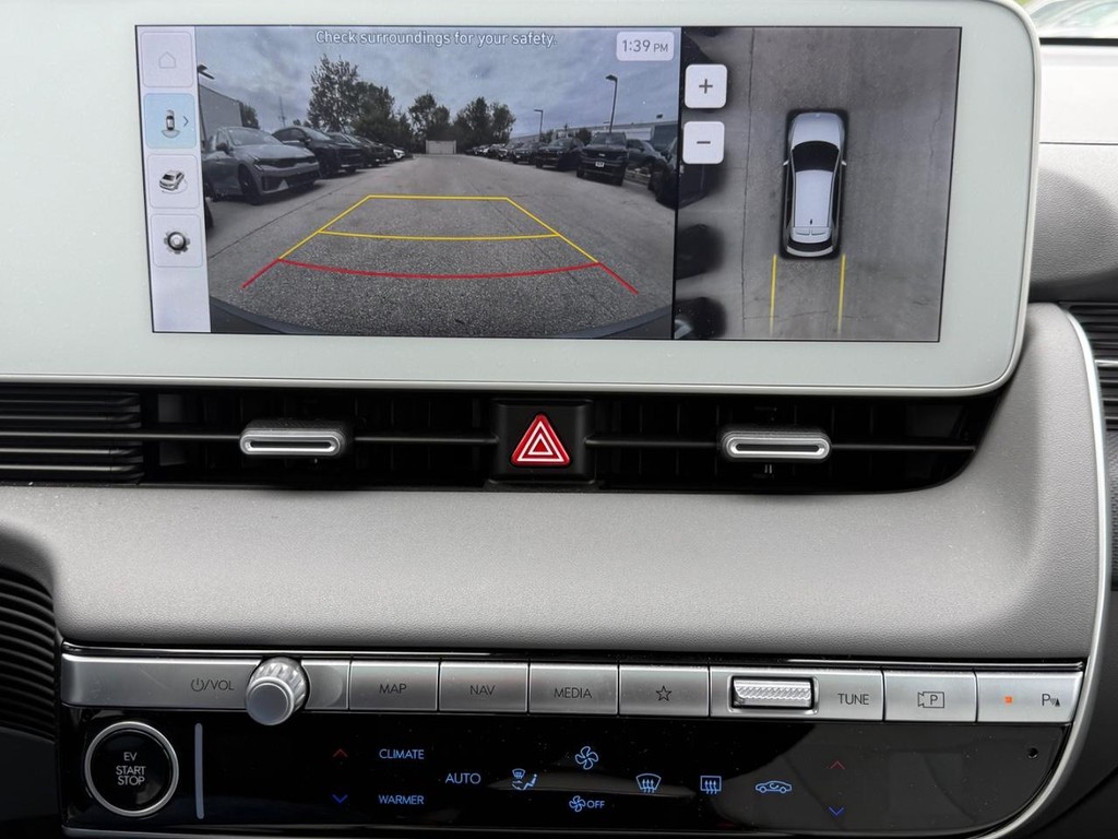 Hyundai IONIQ 5 Vehicle Full-screen Gallery Image 20